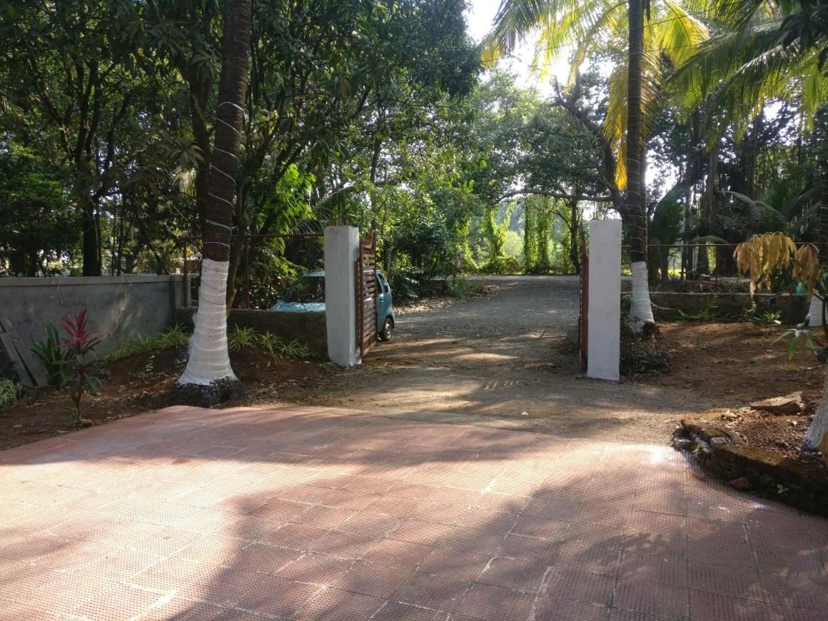 Krushna Kunj Holiday Home 阿里巴格 外观 照片